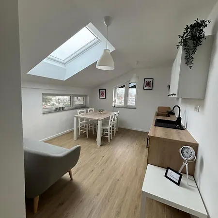 Apartmaji Cepon 아파트 *