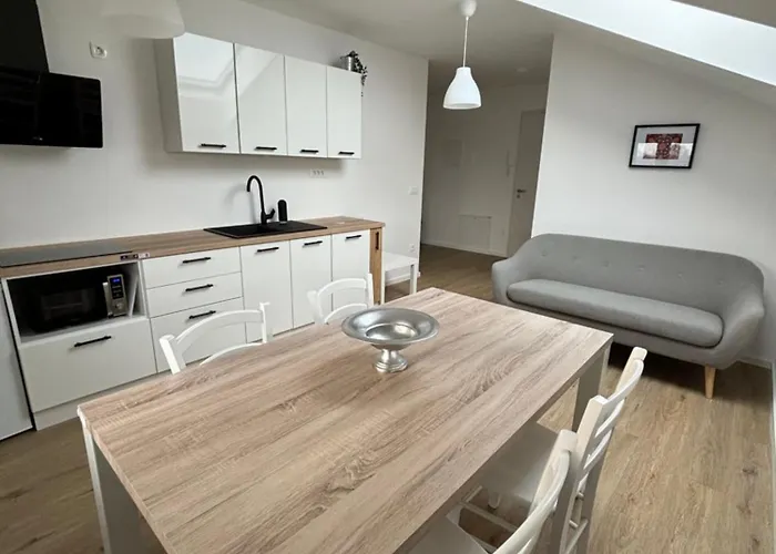 Apartmaji Cepon Apartment *