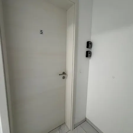 Apartmaji Cepon Apartman *